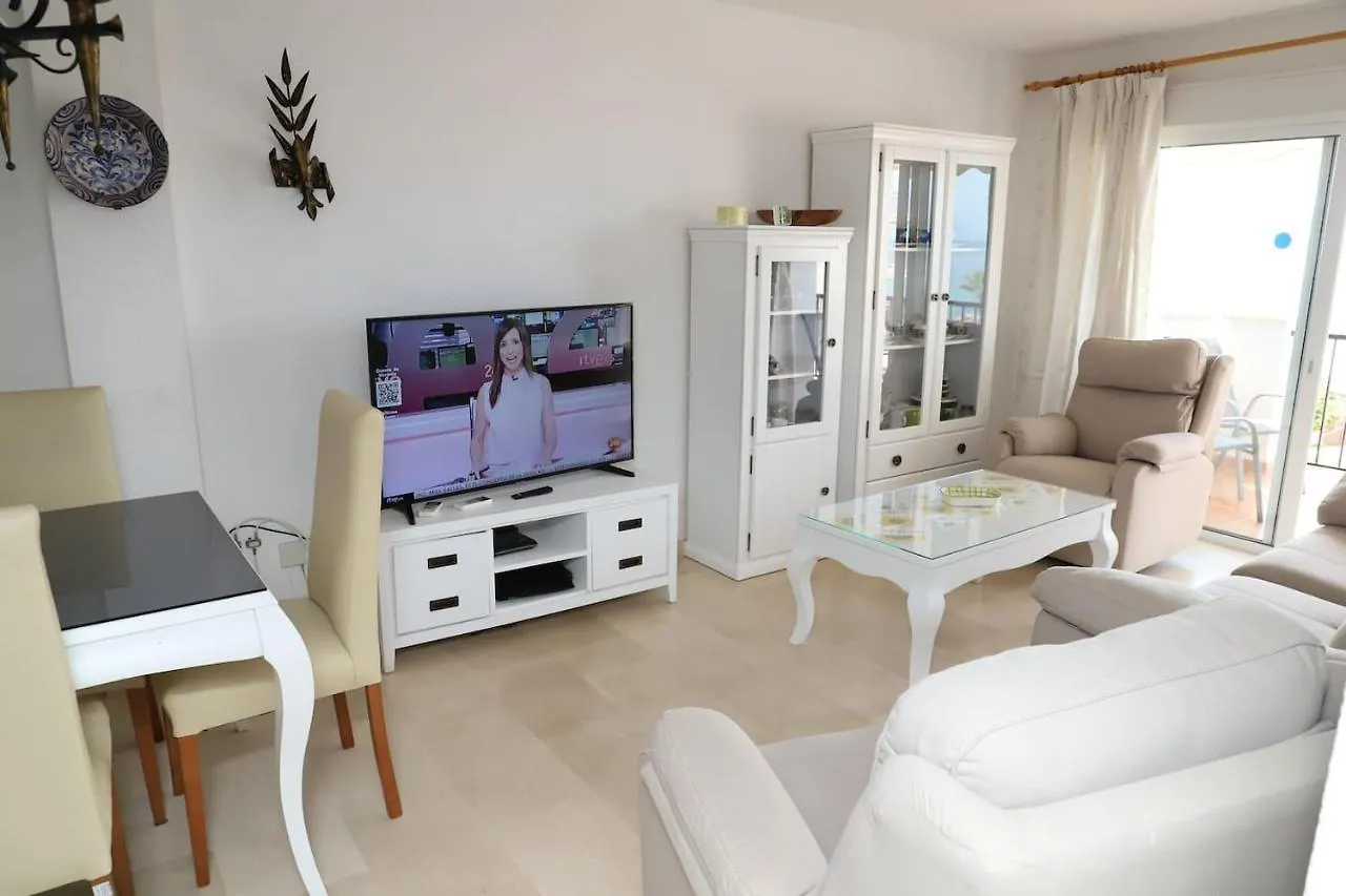 Apartamento En Nerja. Primera Linea De Playa Spain